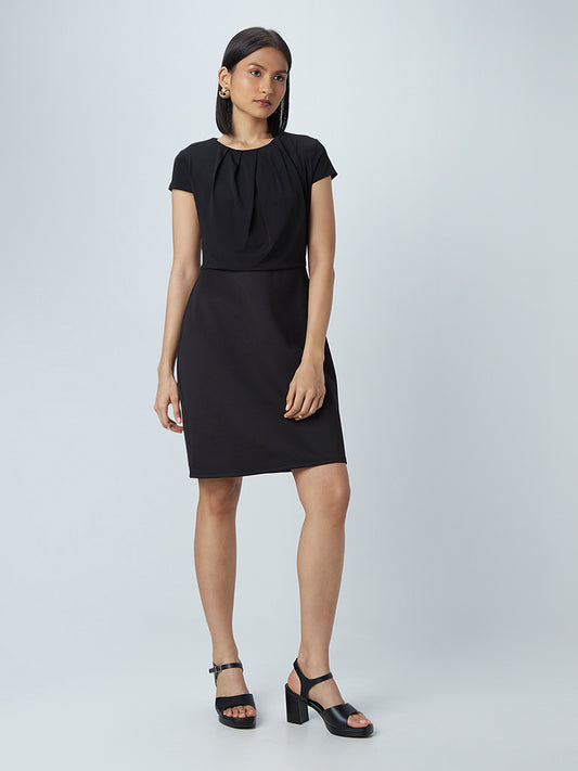 Wardrobe Black Round-Neck Dress