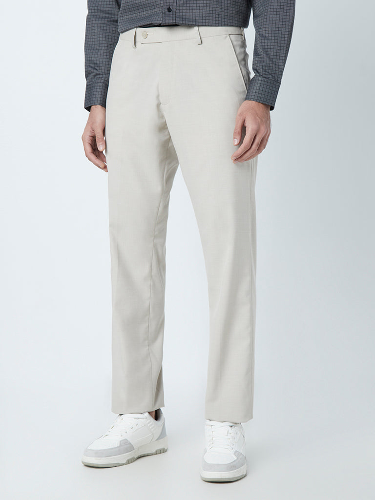 Buy Men White Slim Fit Solid Regular Linen Trousers online  Looksgudin