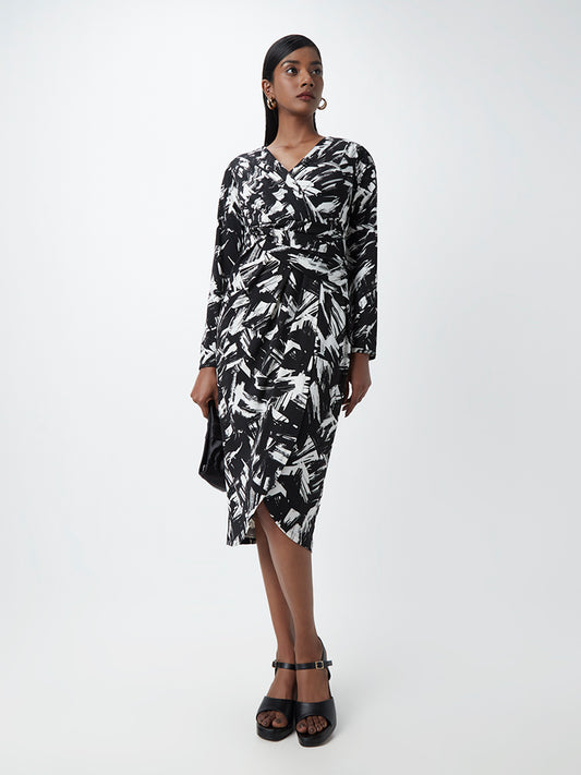 Wardrobe Black Abstract Print Dress