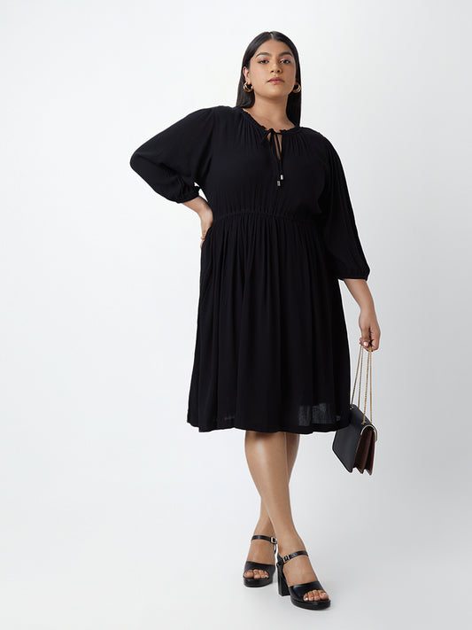 Gia Curves Black Fit-And-Flare Dress