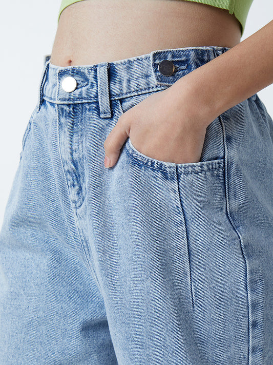 Nuon Light Blue Button-Detail Jeans