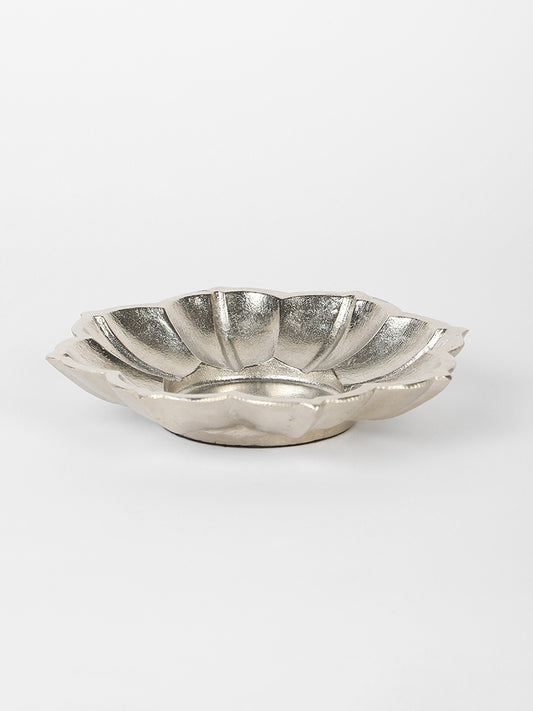 Westside Home Silver Metal Lotus T-Light Candle Stand