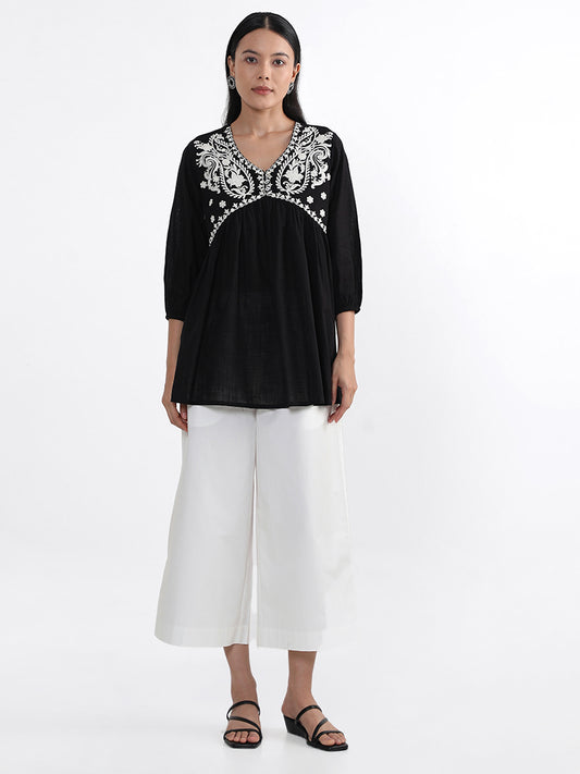 Utsa Black Paisley Embroidered Kurta