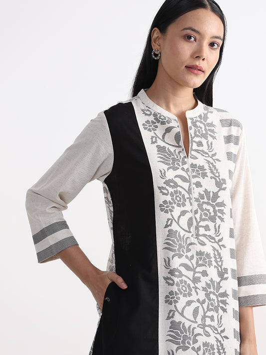 Utsa Black Floral Printed Kurta