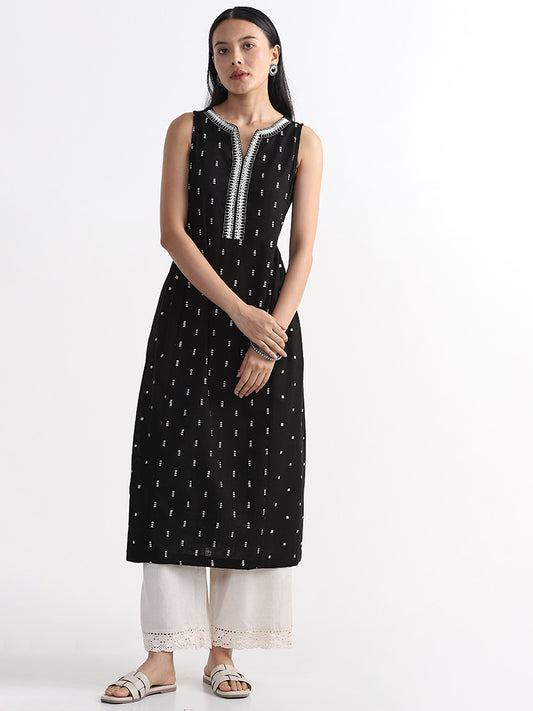 Utsa Black Embroidered Kurta