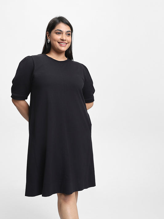 Gia Solid Black Dress