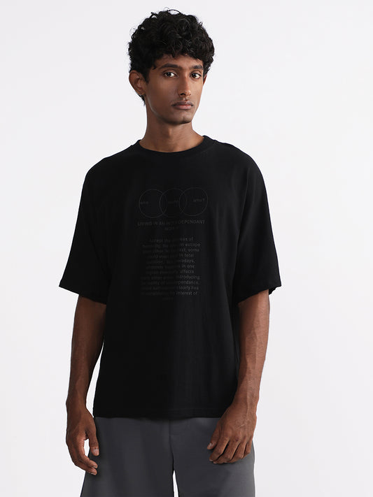 Studiofit Solid Black T-Shirt
